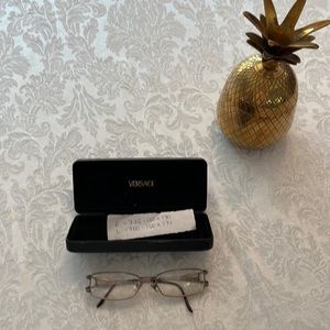 Vintage Versace Glasses 👓 with script= R. -725-100 x 170, L. -700-150 x 171